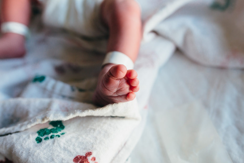 baby details toes